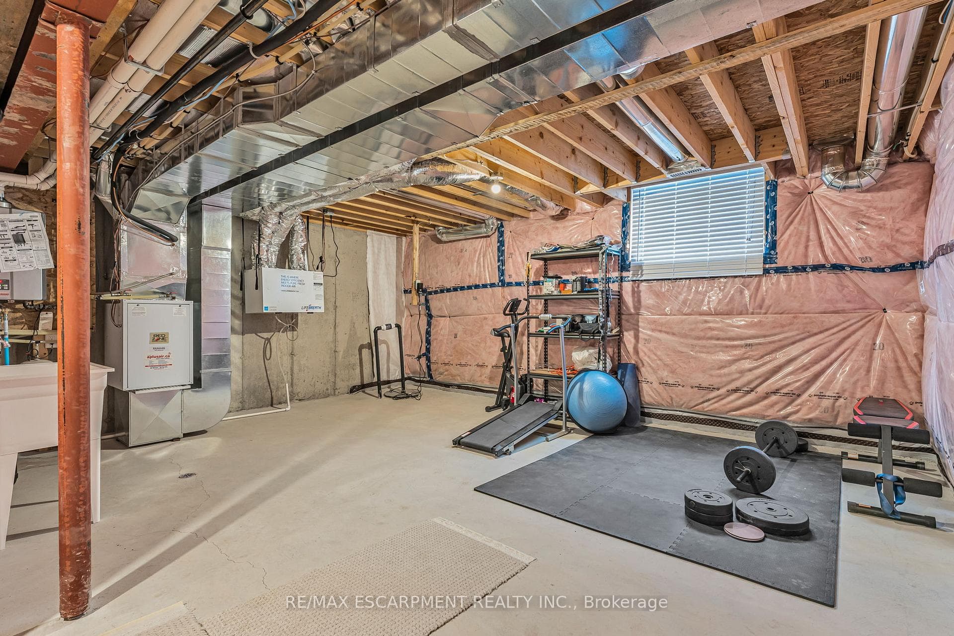 111 Heron Street photo 30