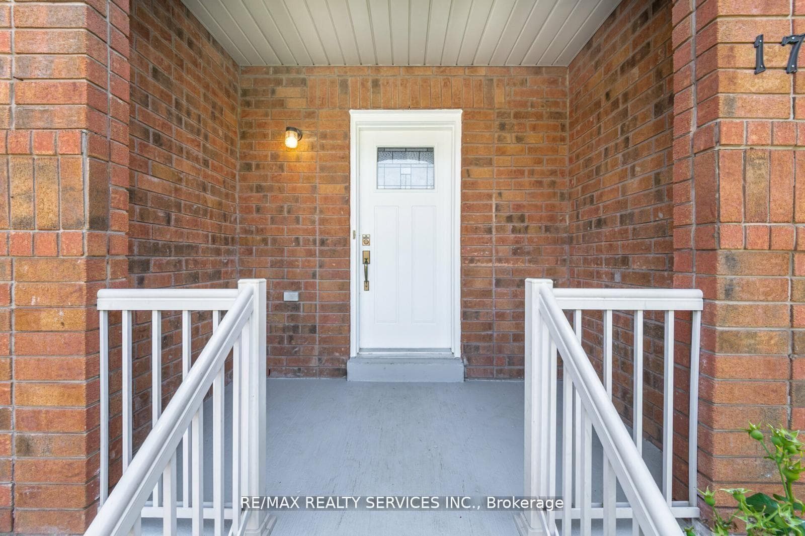 17 Dawes Road photo 4