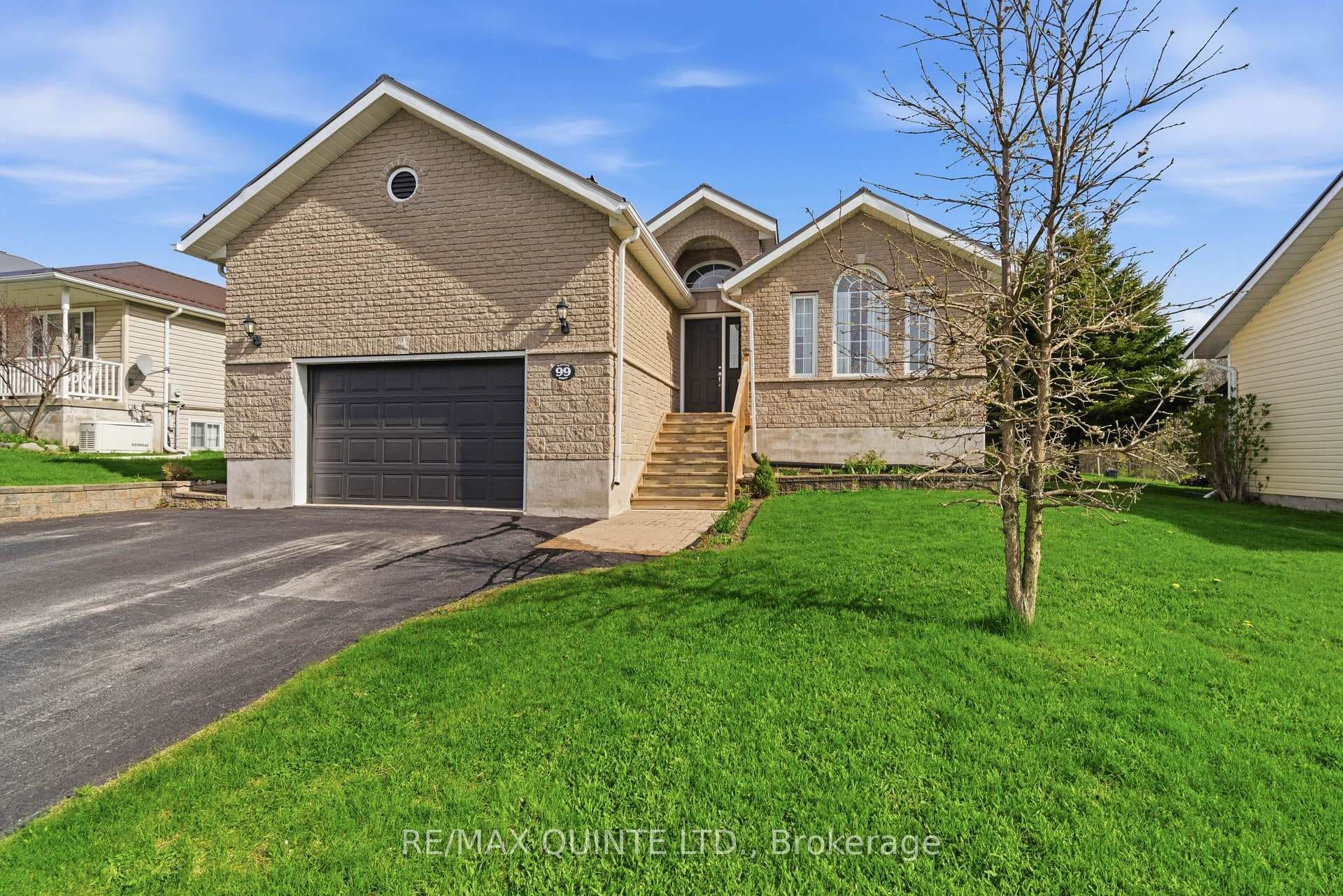 99 McKenzie Street photo 1