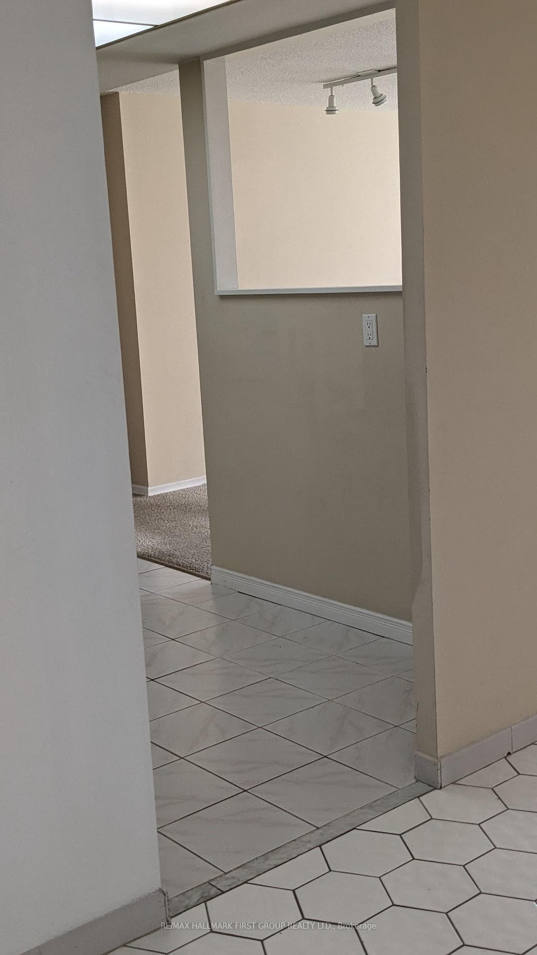 20 Dean Park Road Unit 419 photo 6