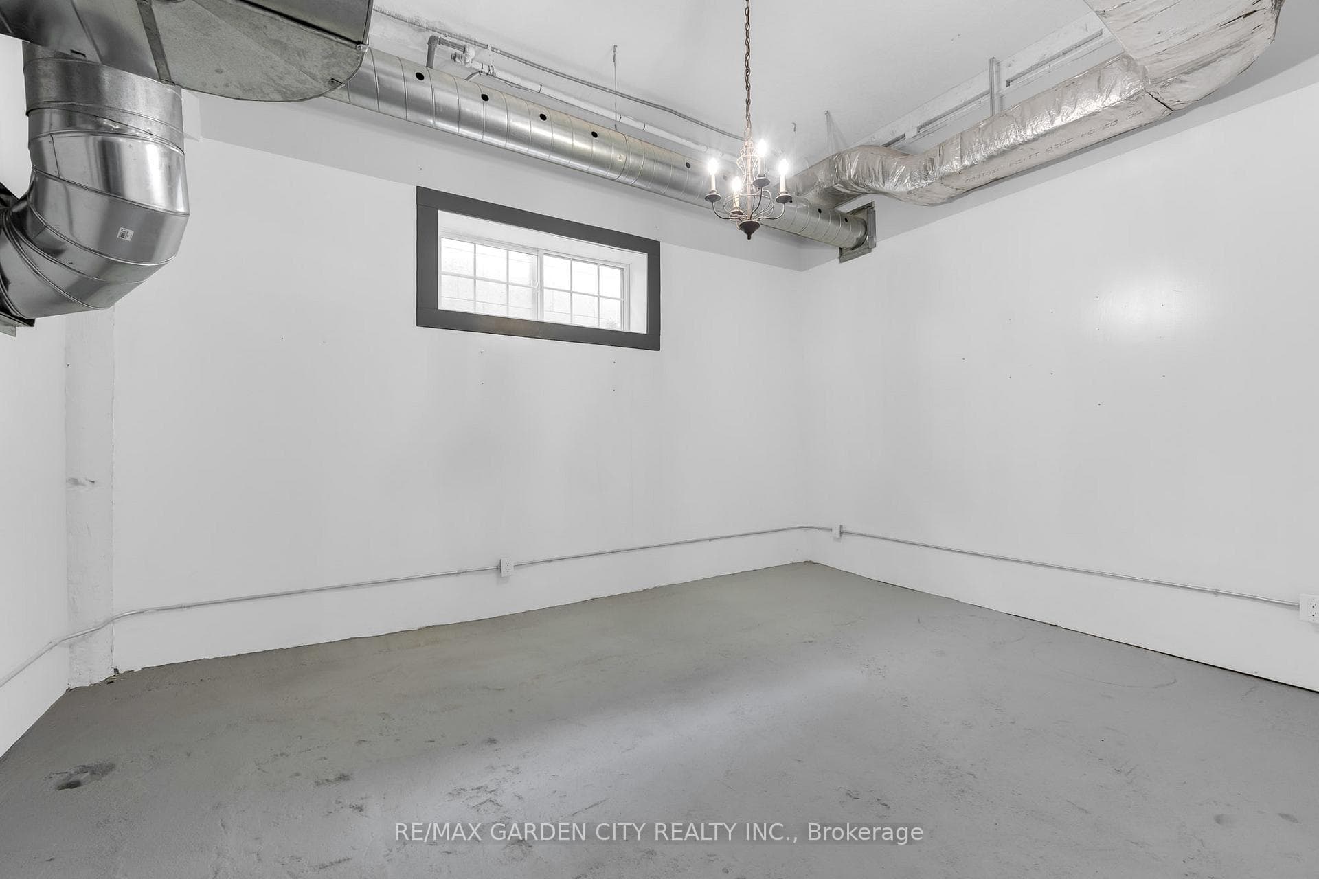 16 Myrtle Avenue Unit 7 photo 2