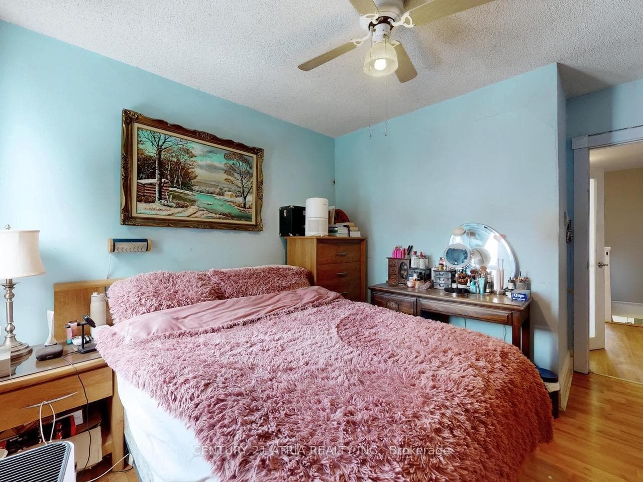 40 Sibley Avenue photo 19