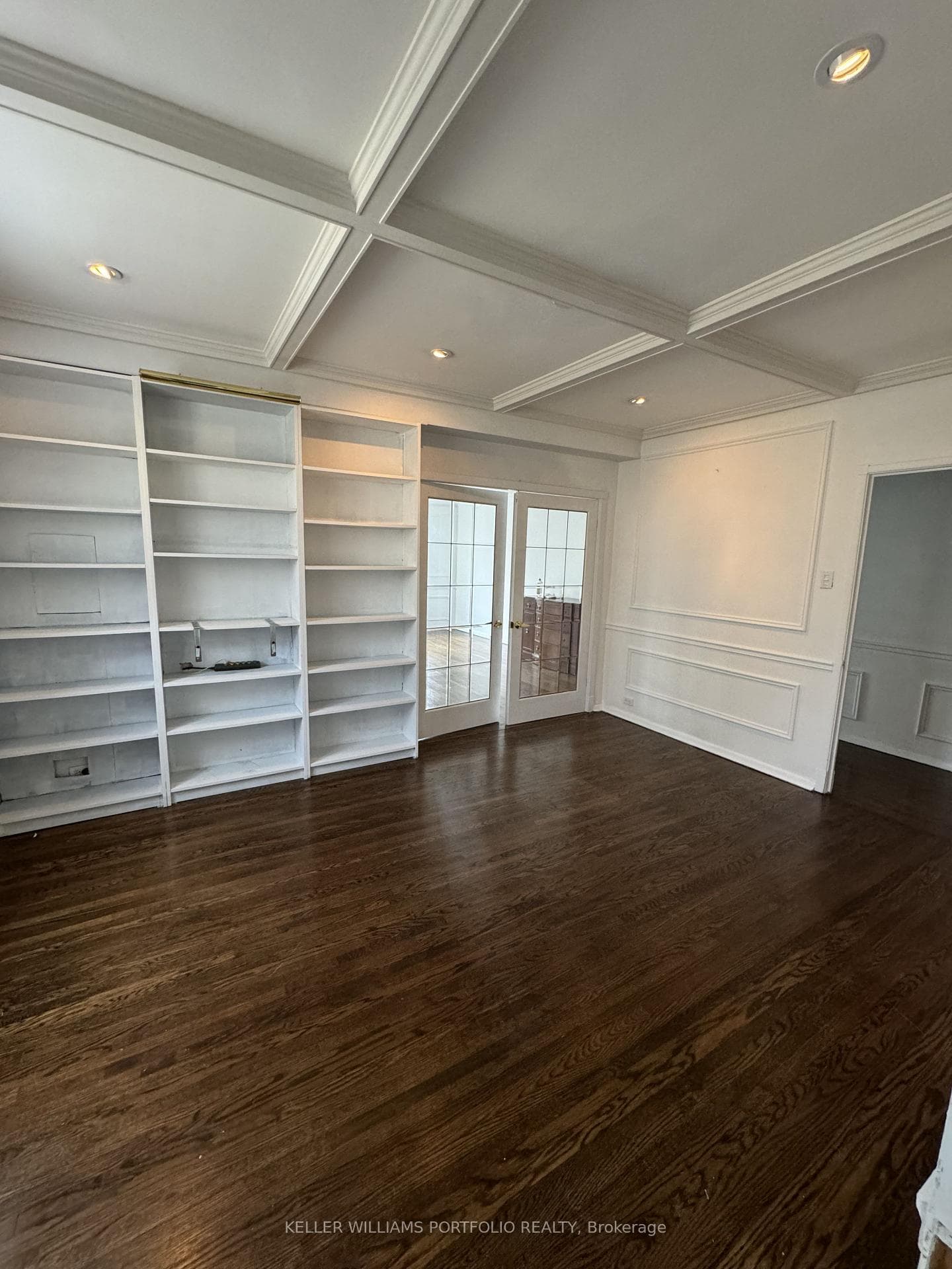 150 Farnham Avenue Unit 422 photo 8