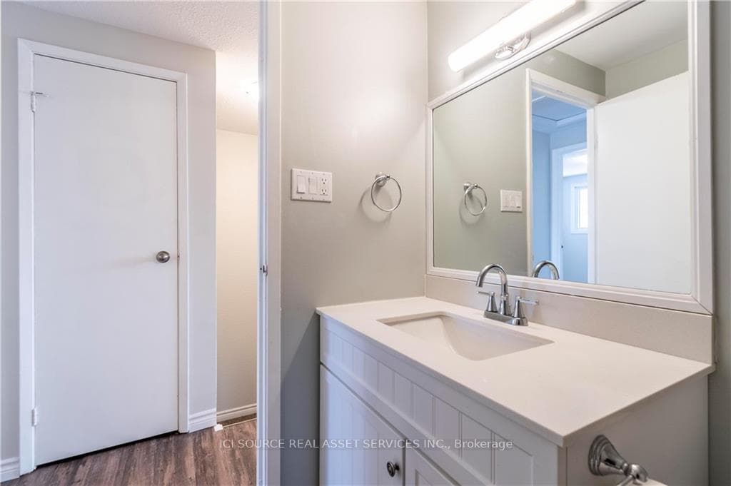 205 Carlyle Drive Unit 45 photo 11