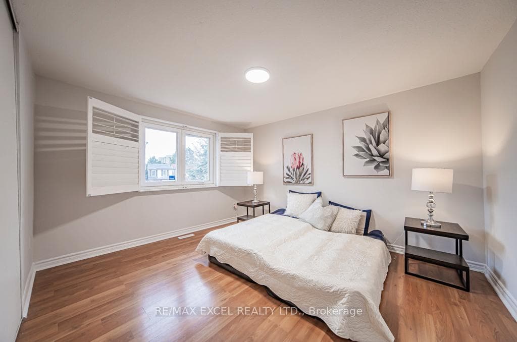 56 Richmond Park Boulevard photo 12