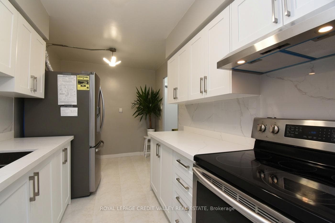 5 Frith Road Unit 410 photo 16