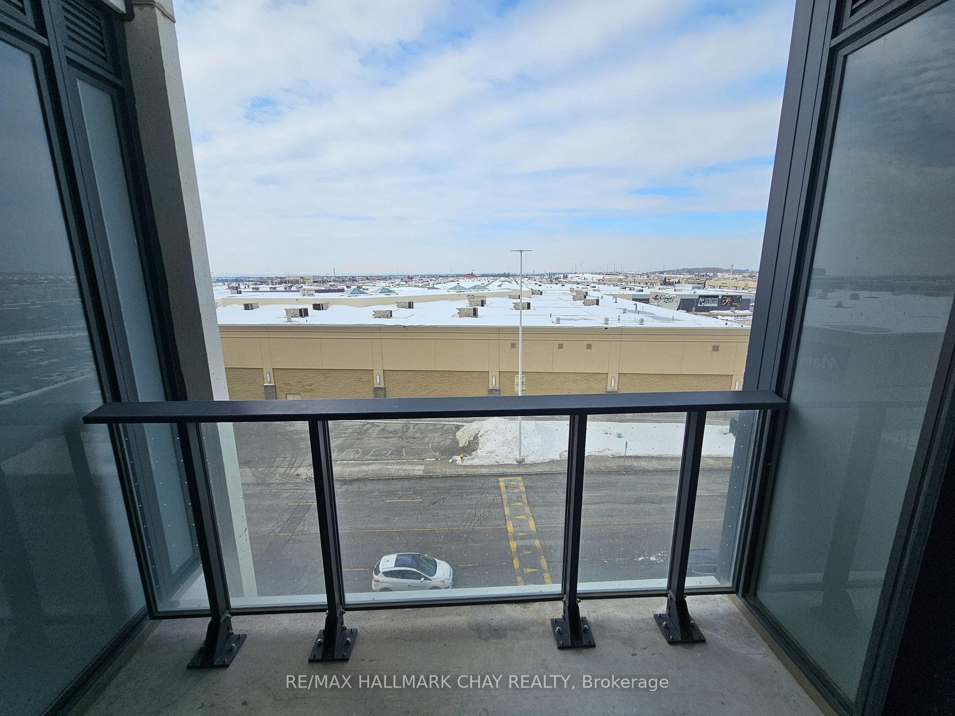 9000 Jane Street Unit 525 photo 12