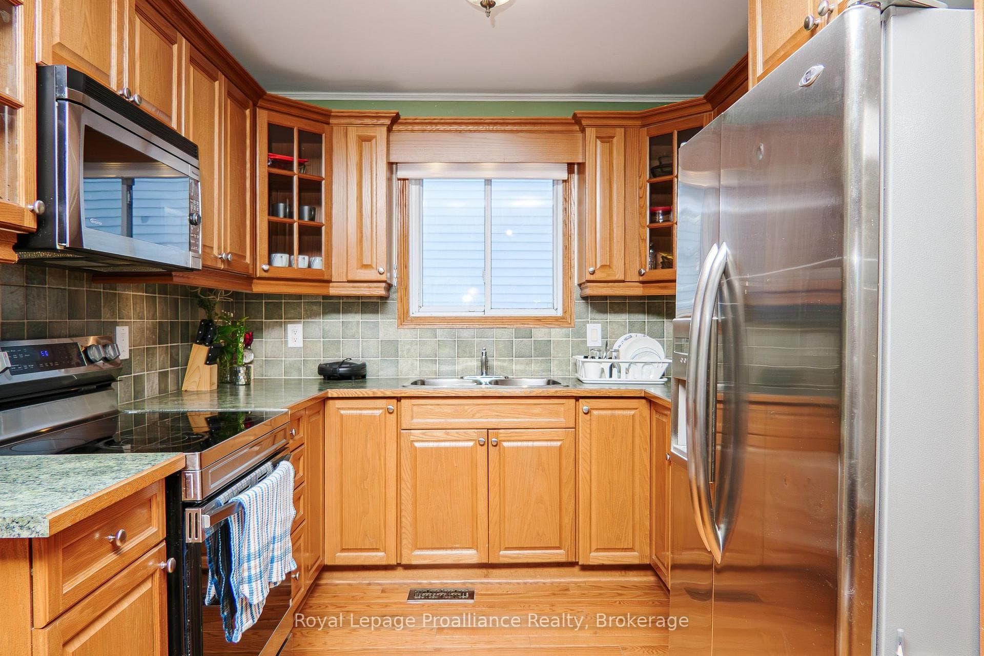 44 Ireland Drive photo 6