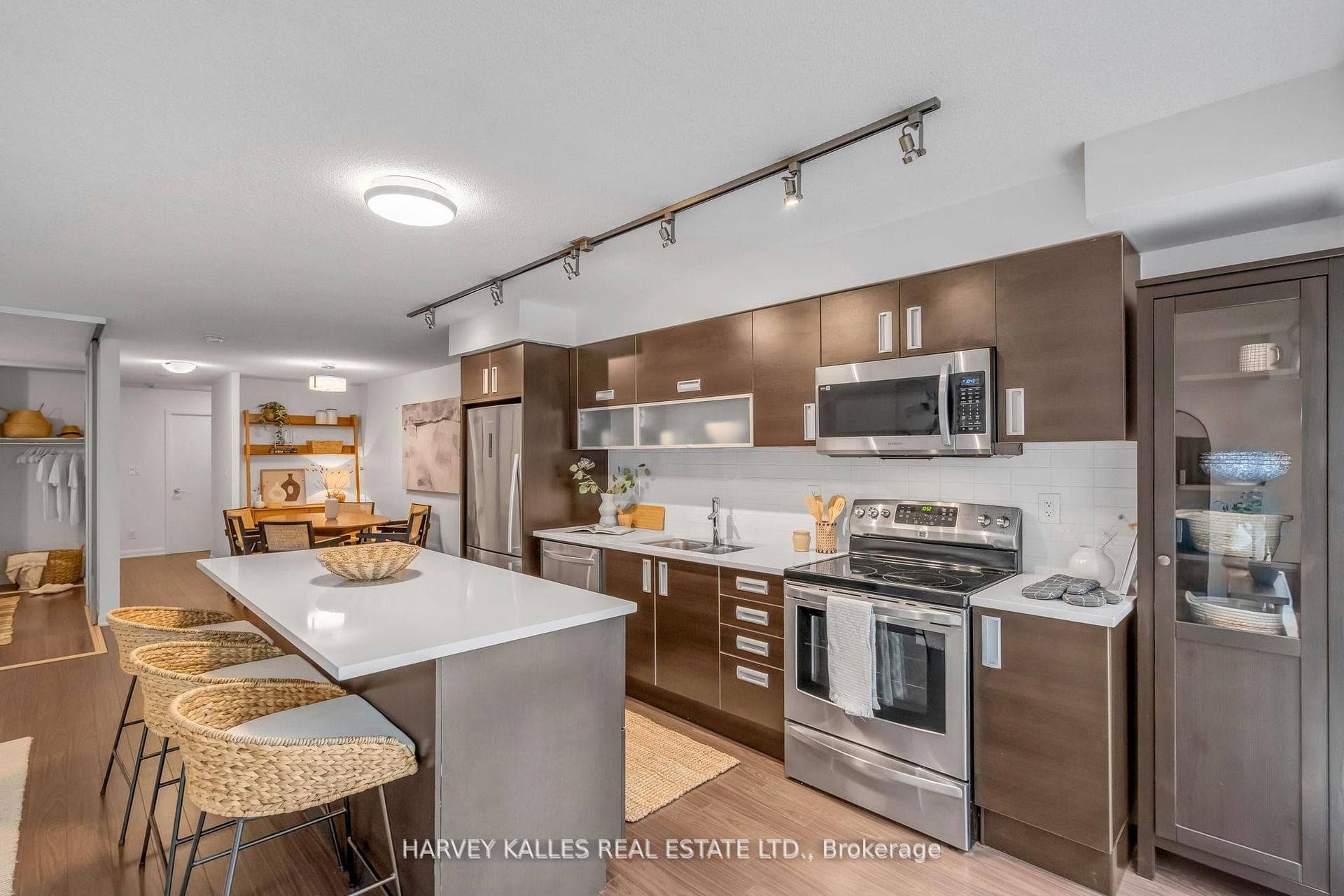205 Frederick Street Unit 511 photo 6