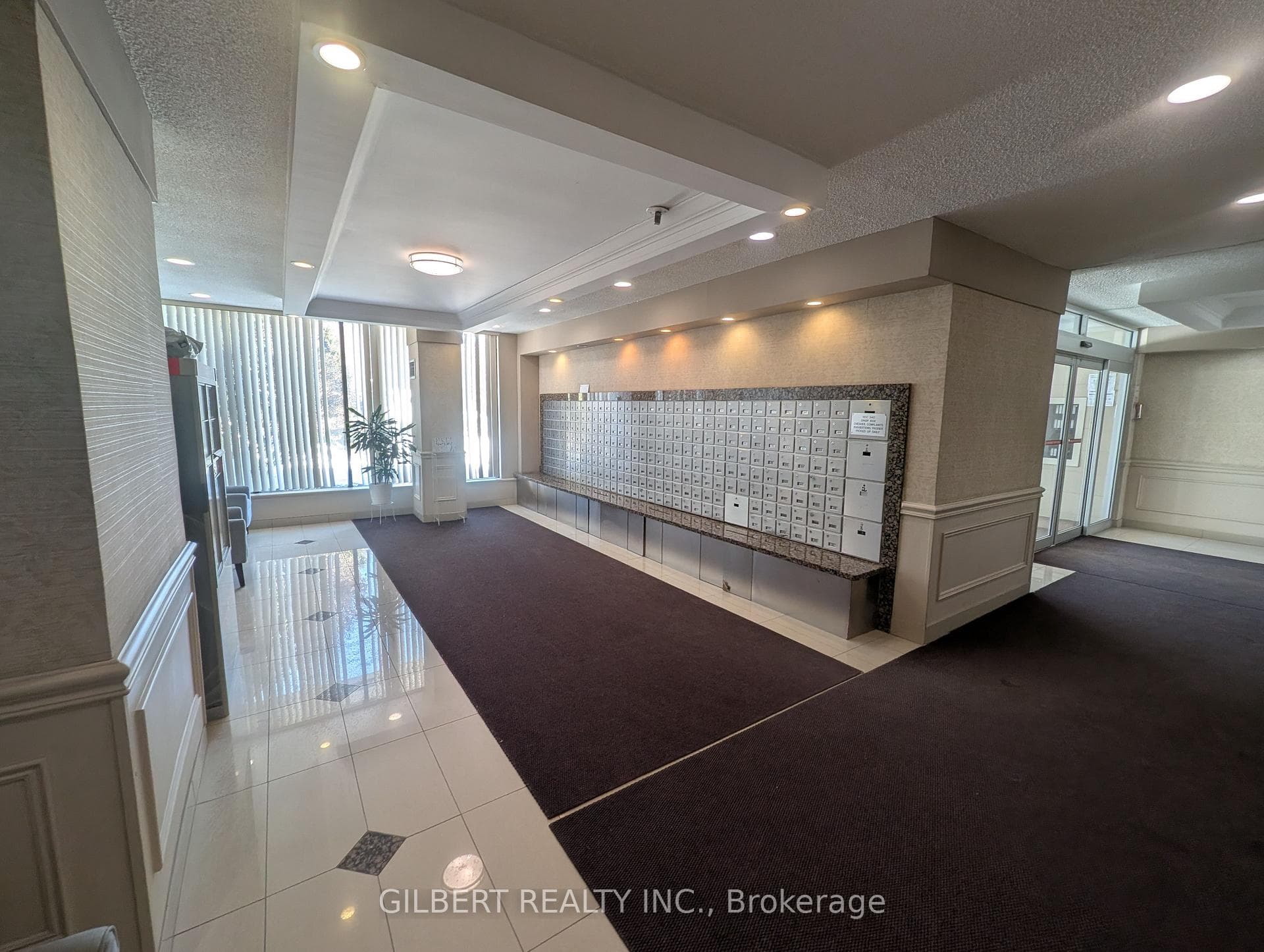 362 The East Mall N/A Unit 201 photo 20