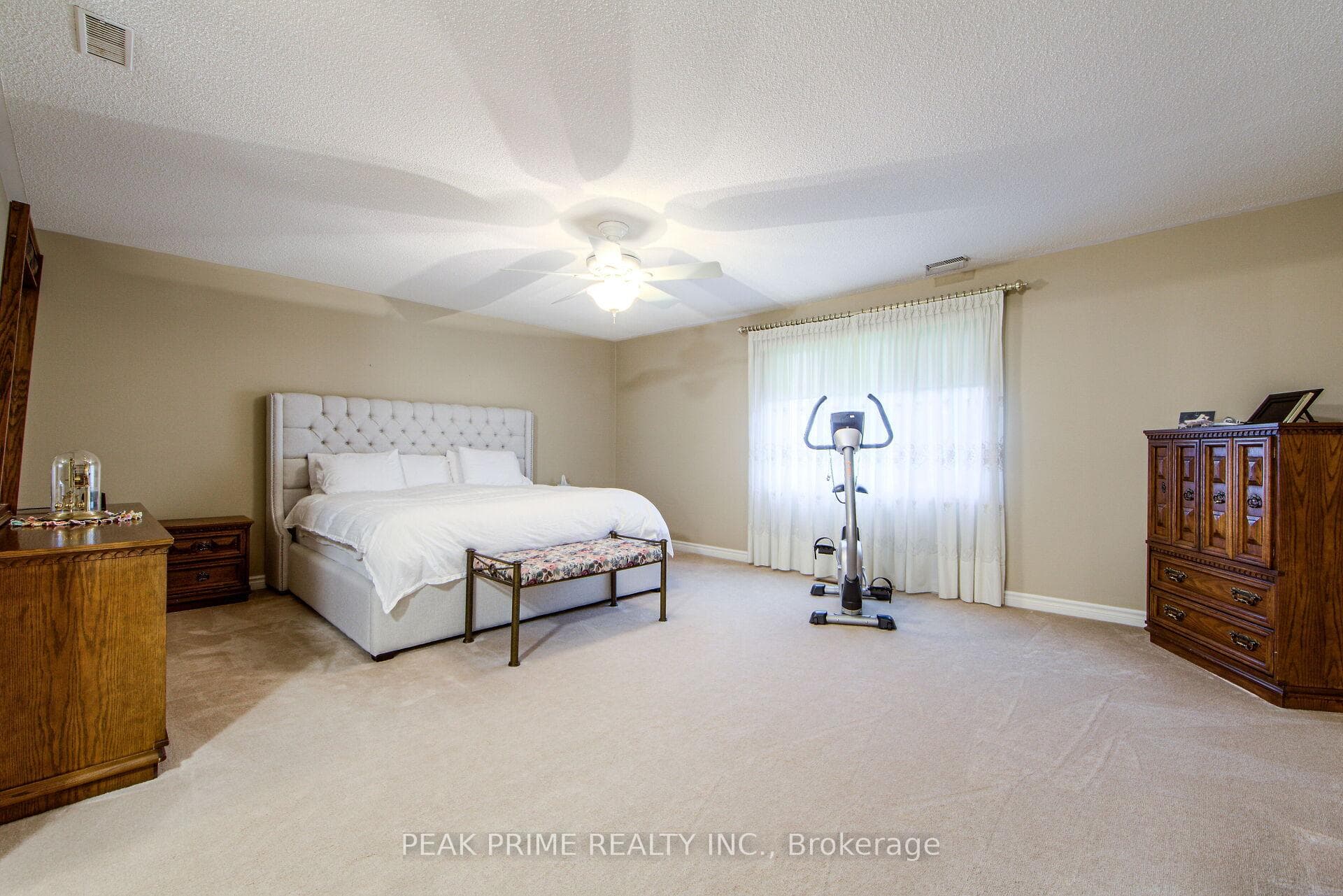 120 Bell Harbour Place photo 16