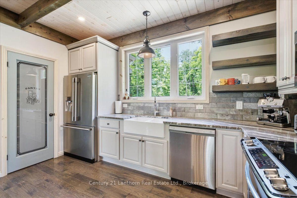 673 Lahey Road photo 16