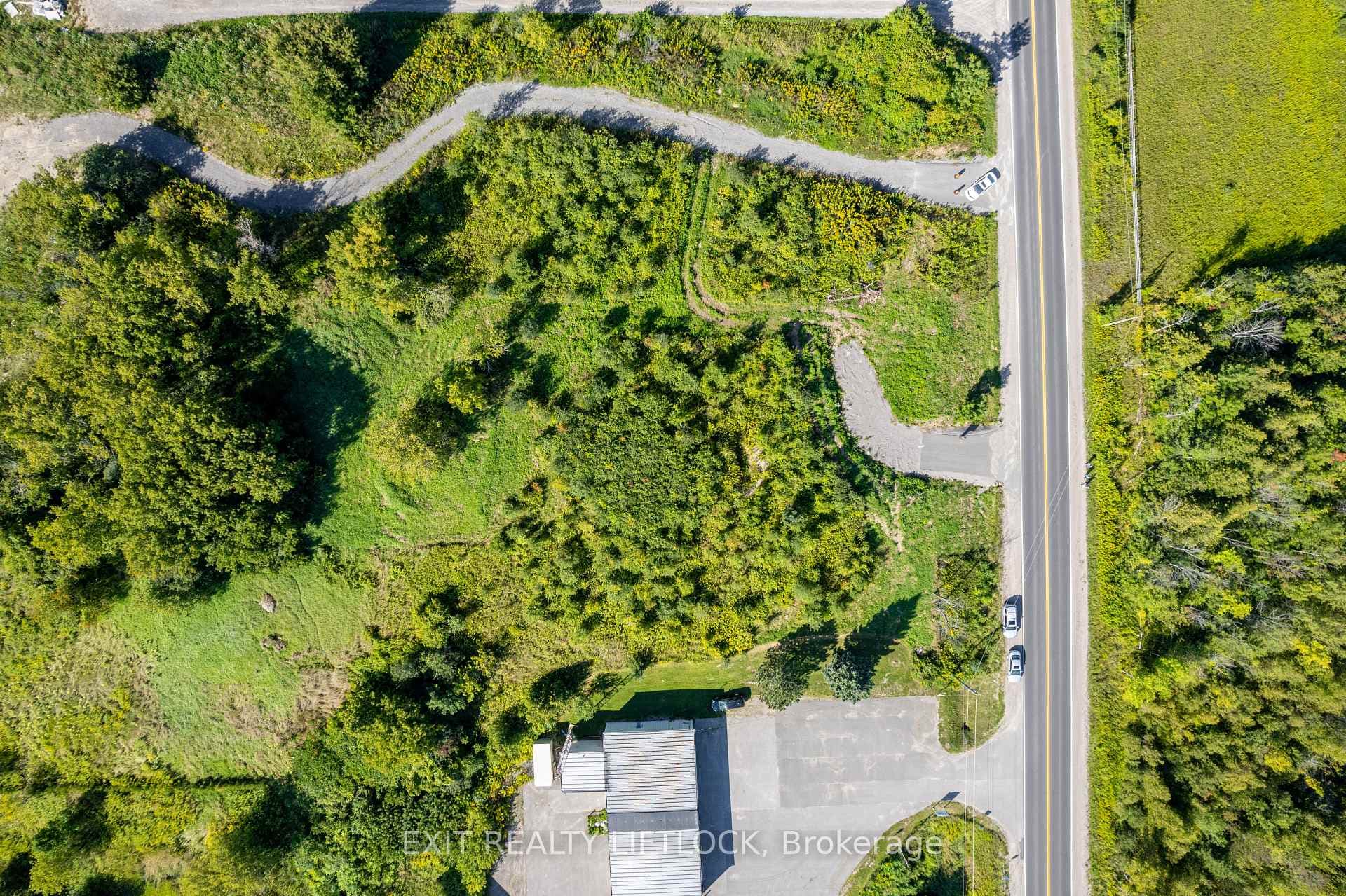 1045 Mount Pleasant Road photo 3
