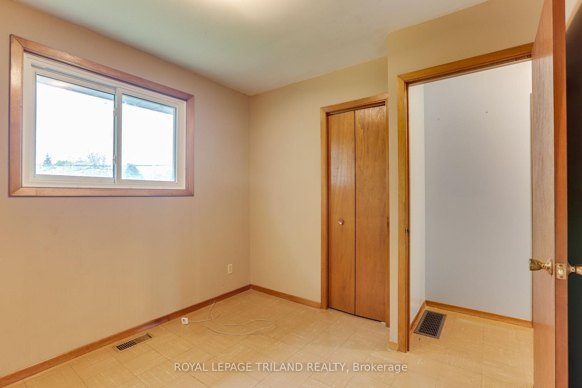 353A Manitoba Street Unit A photo 18