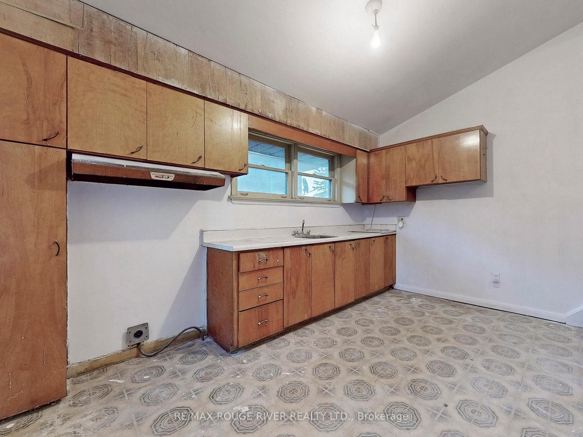 53 Gaiety Drive photo 9