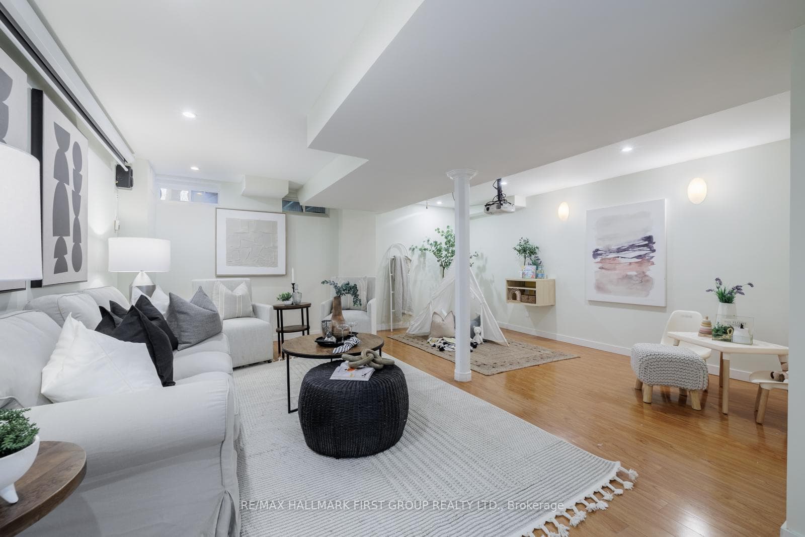 37 Hulley Crescent photo 27