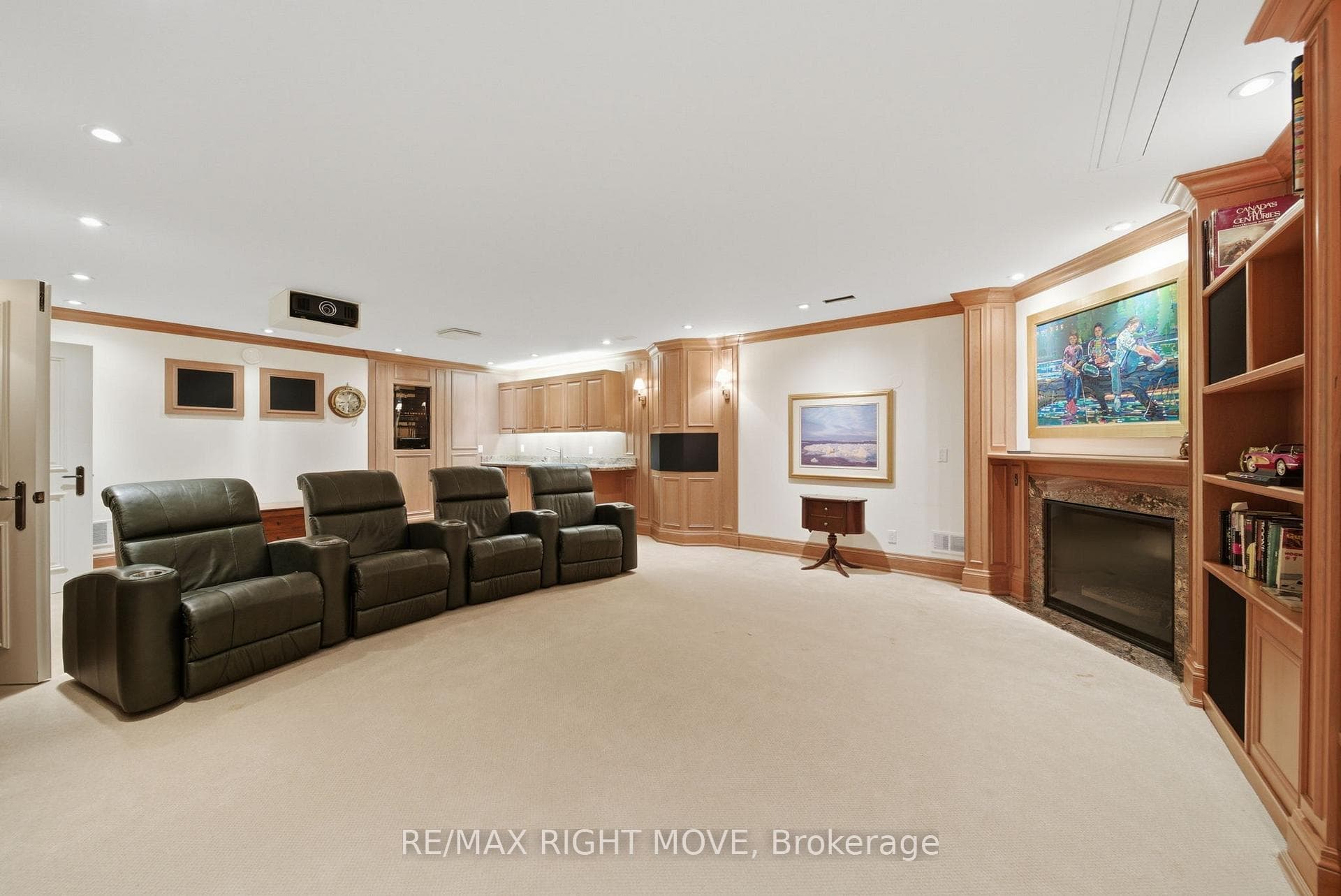 28 Maple Drive photo 37