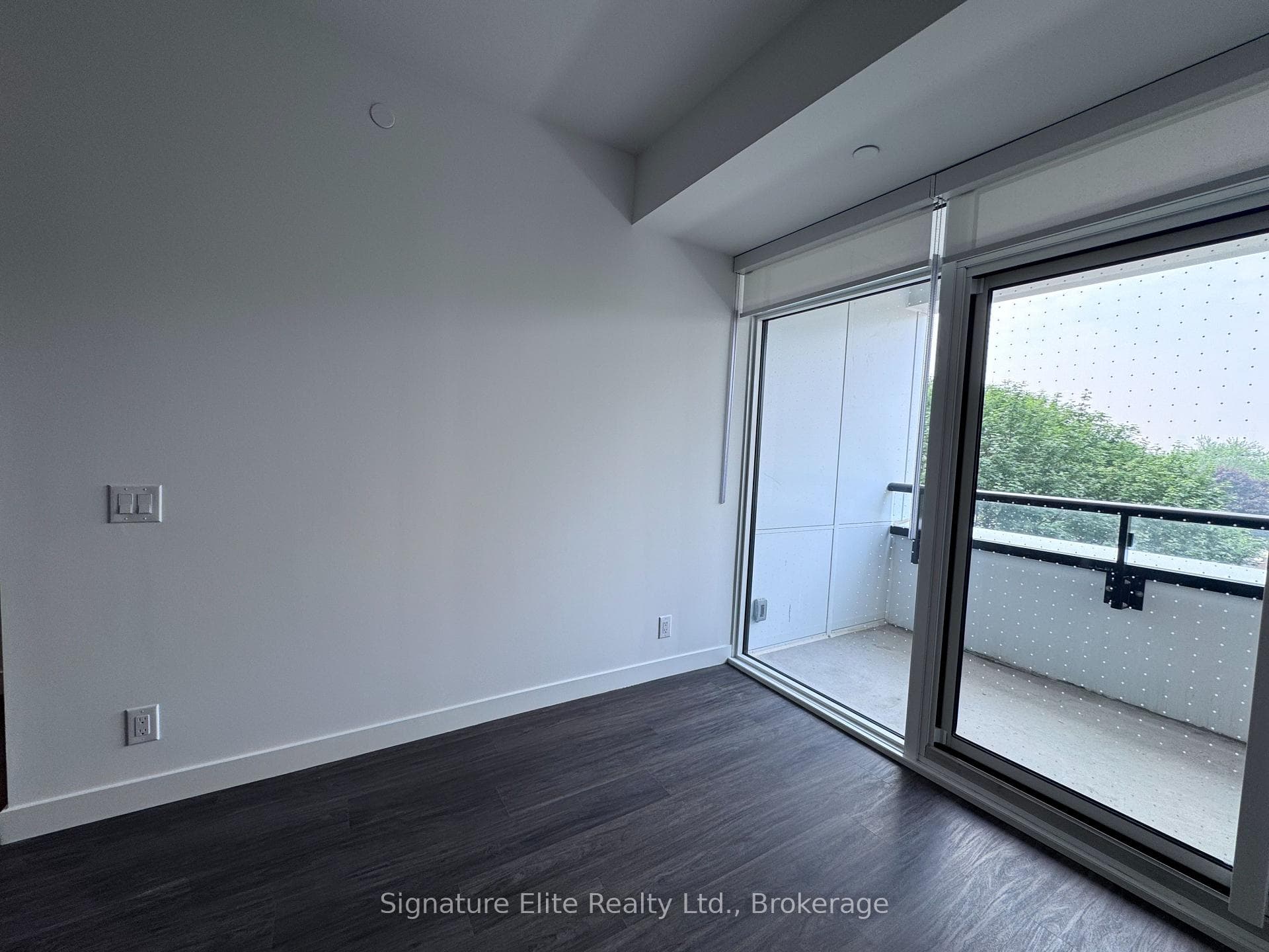 1050 Eastern Avenue Unit 421 photo 5