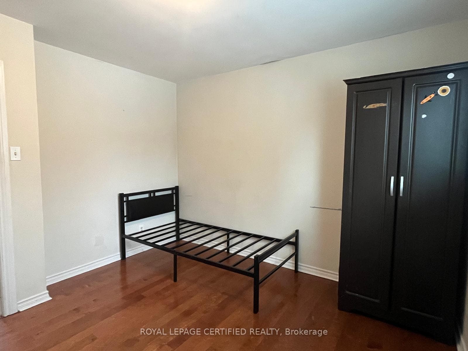 818 Garth Street photo 7