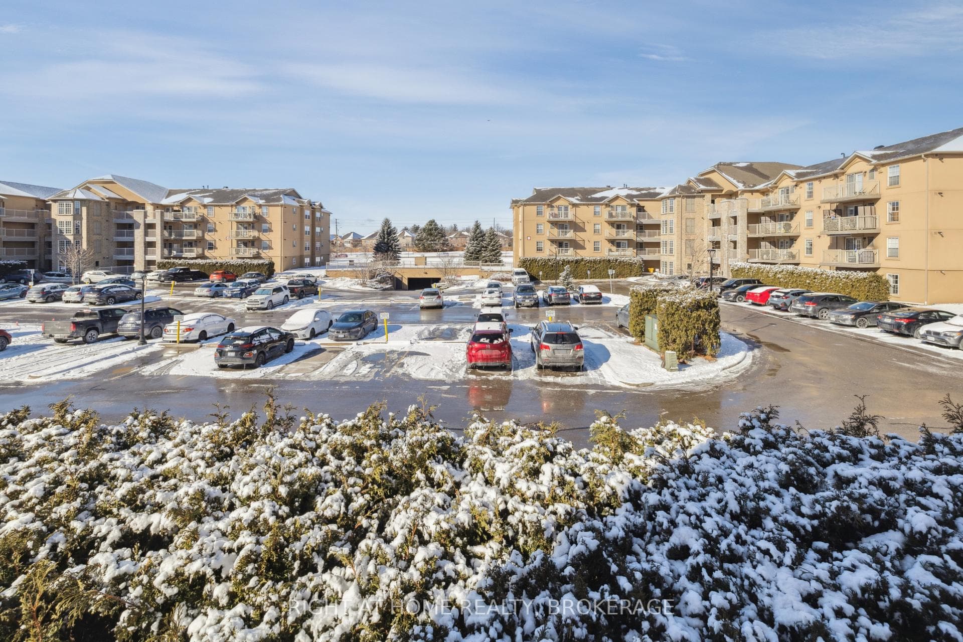 1460 Bishops Gate Unit 202 photo 19