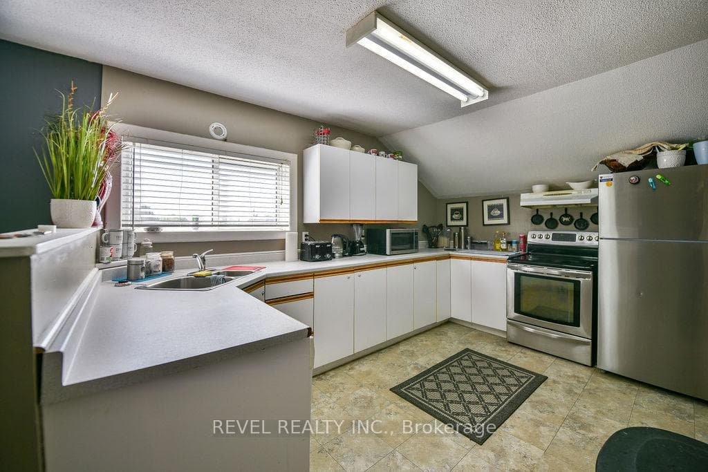 223 Cedar Street photo 20