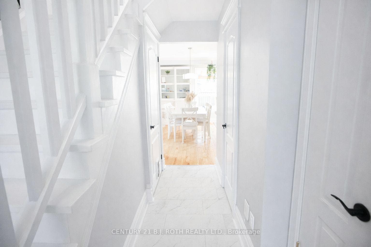 9 Laidlaw Drive photo 4