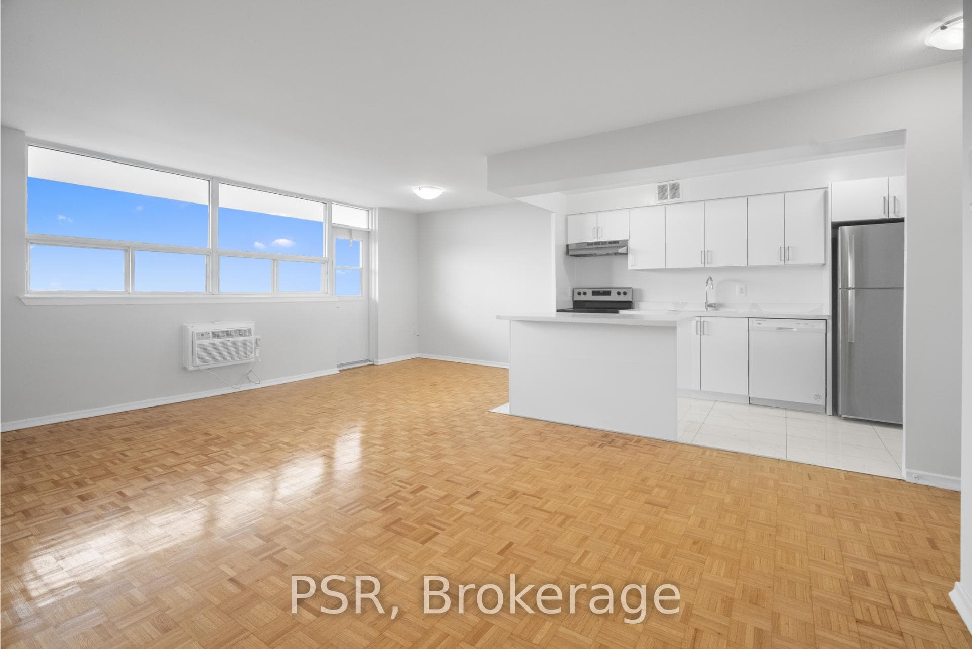 111 Raglan Avenue Unit 2201 photo 6