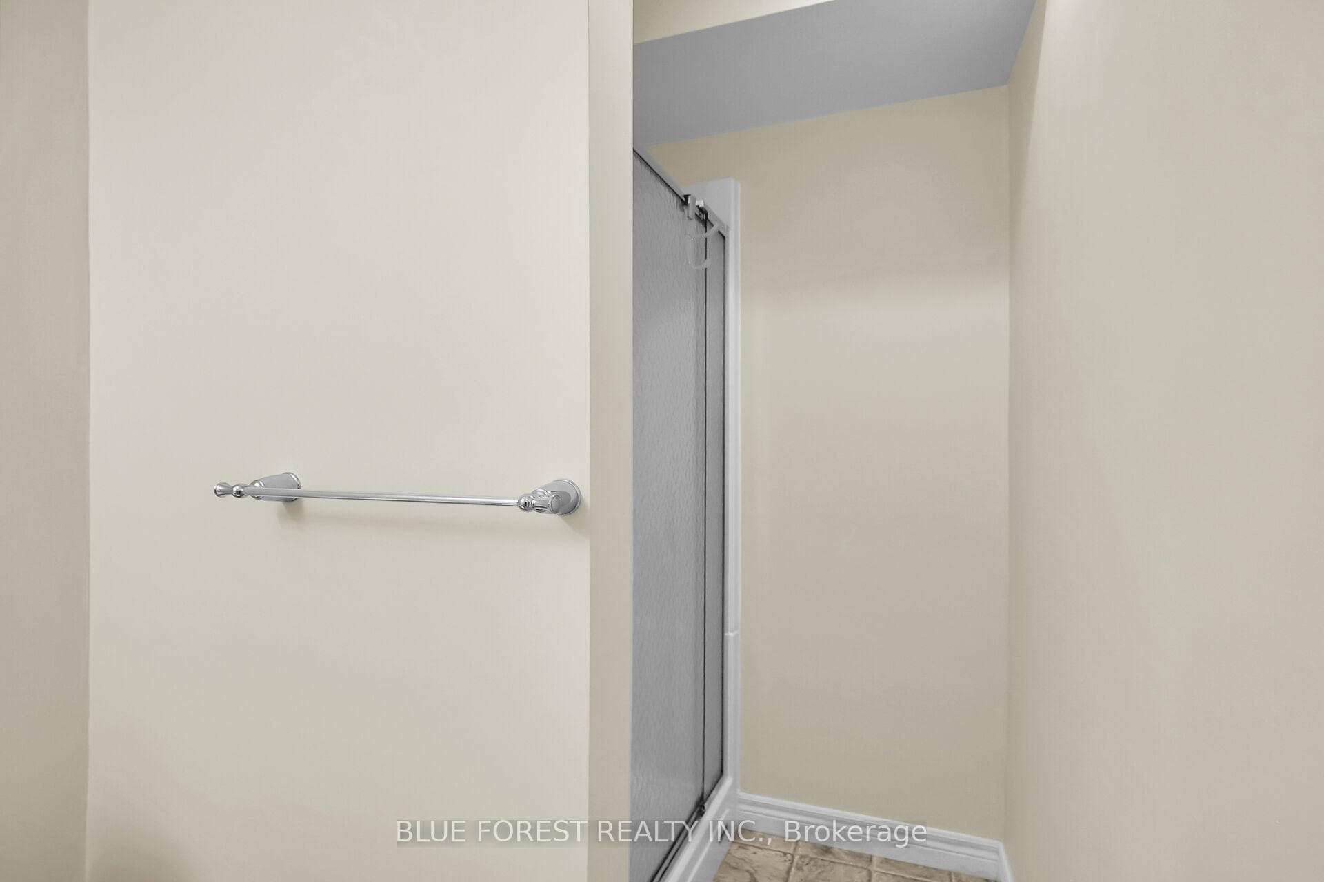 Lower 3 Pc Bath