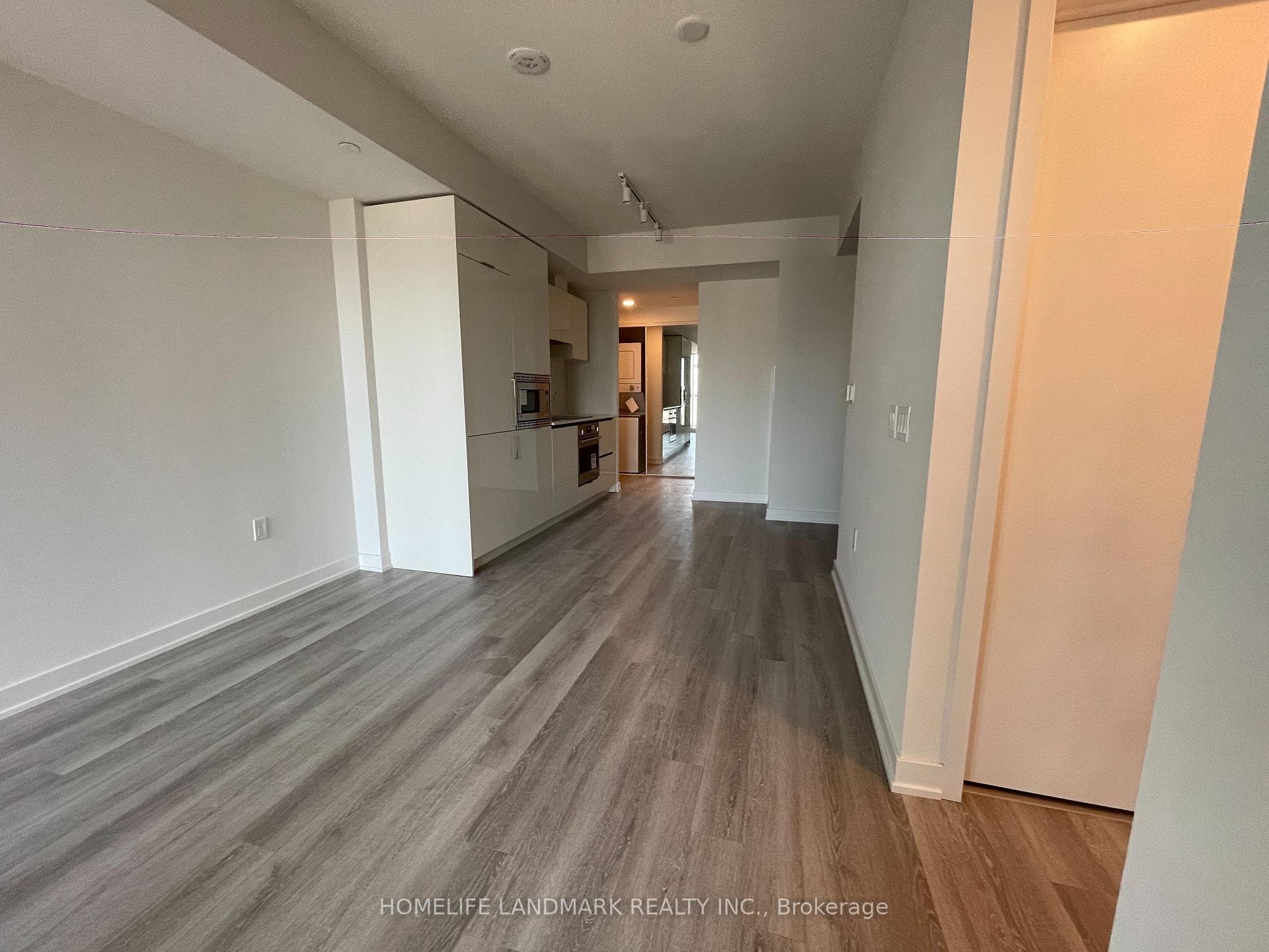 238 Simcoe Street Unit 1701 photo 5