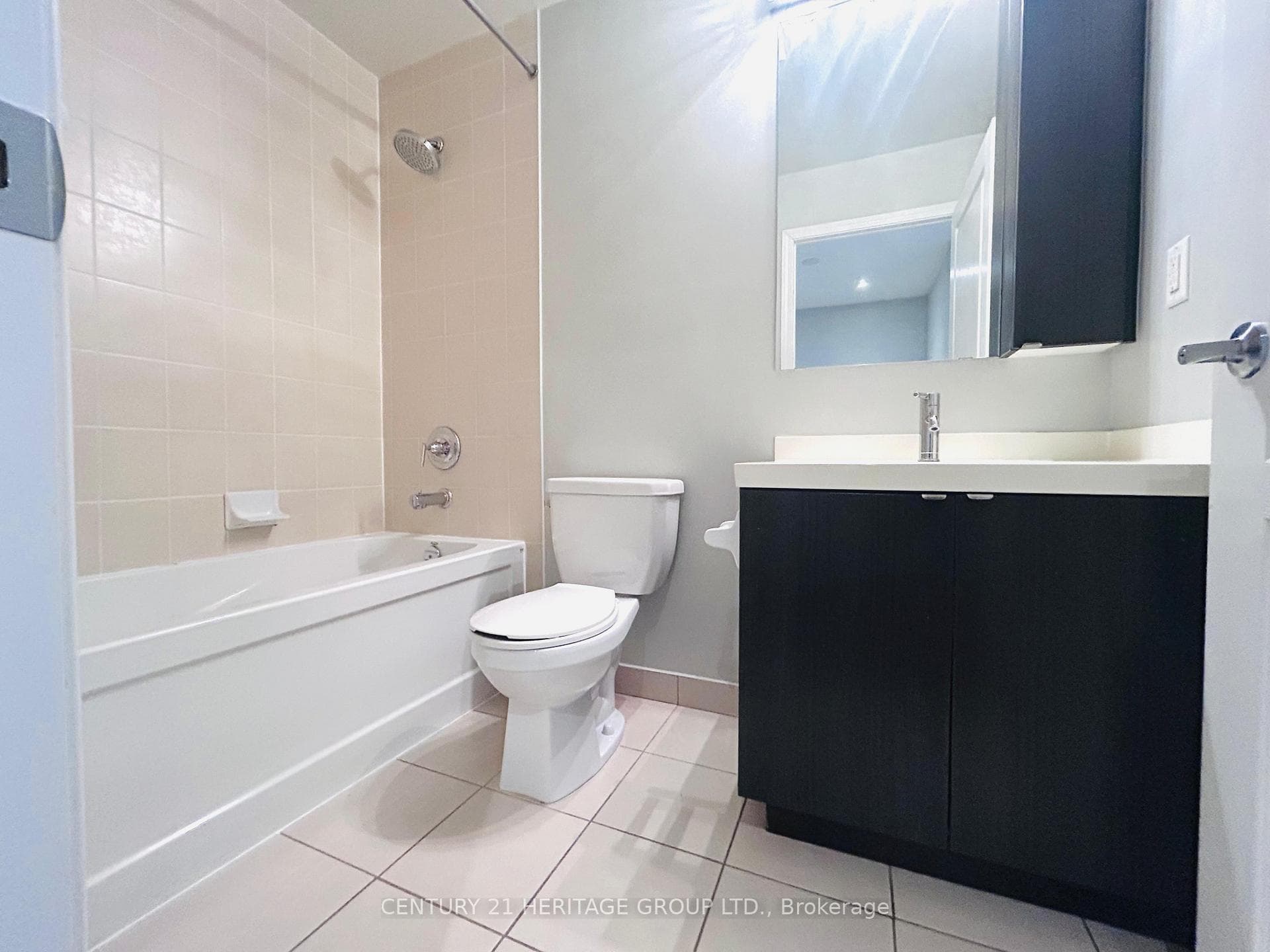 352 Front Street Unit 101 photo 16