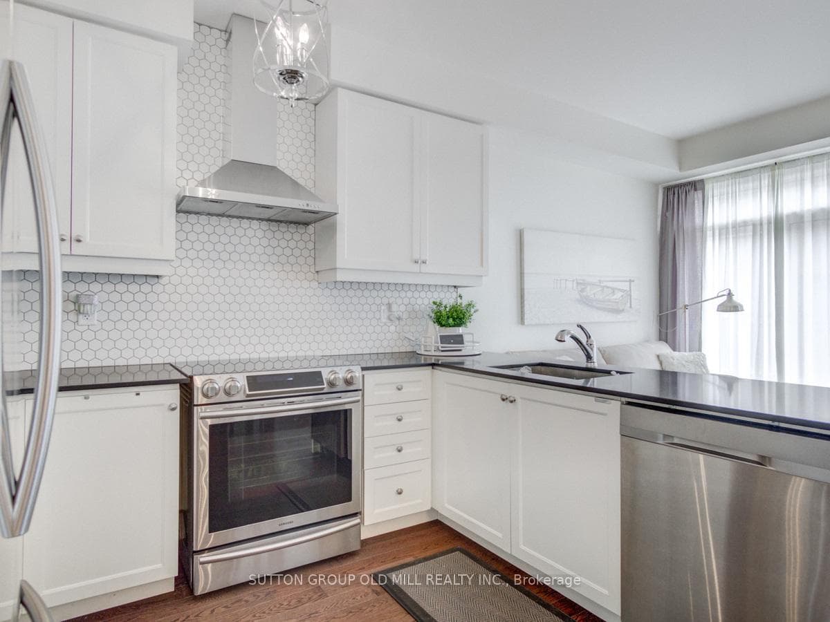 61 Morra Avenue photo 5