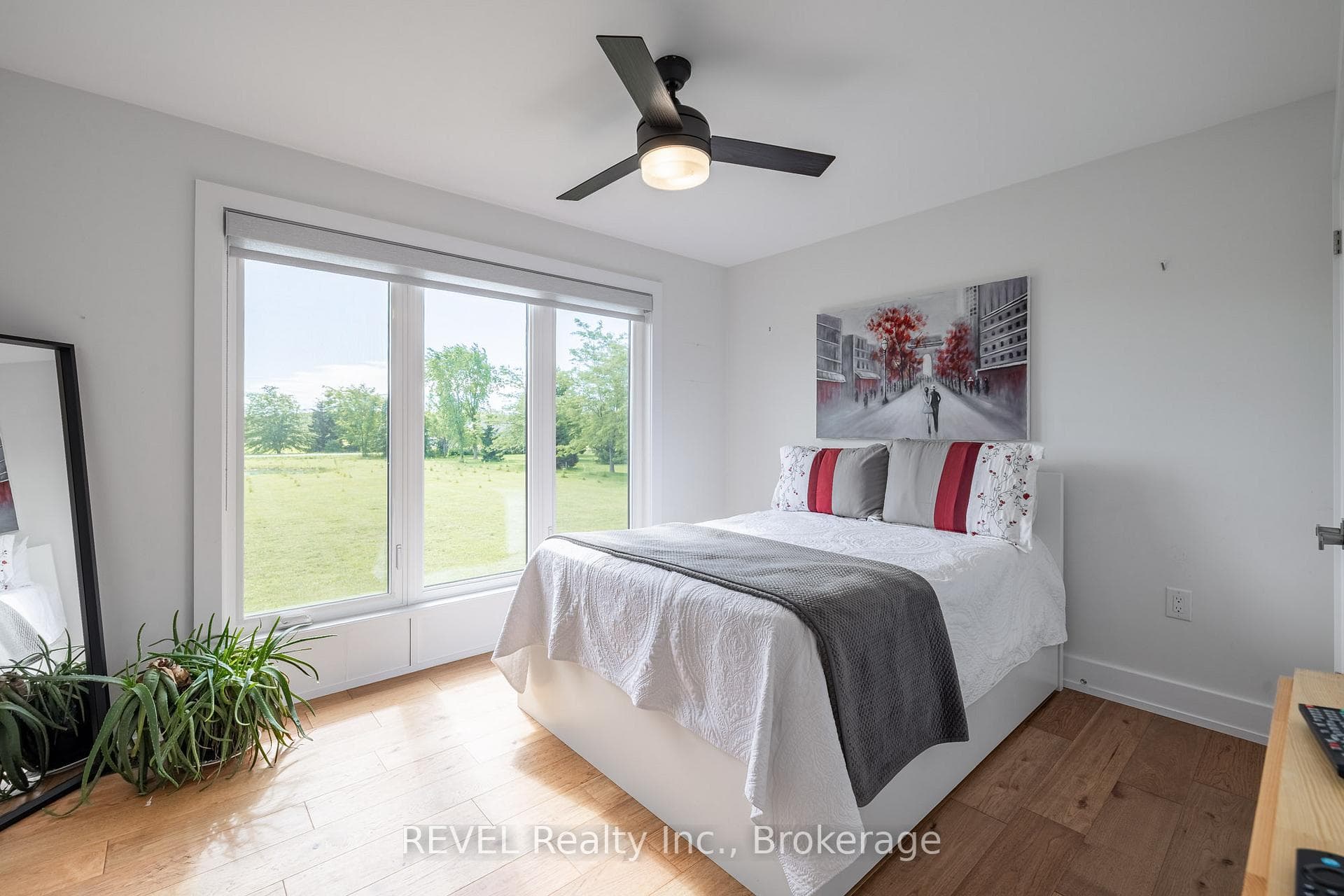 Front bedroom