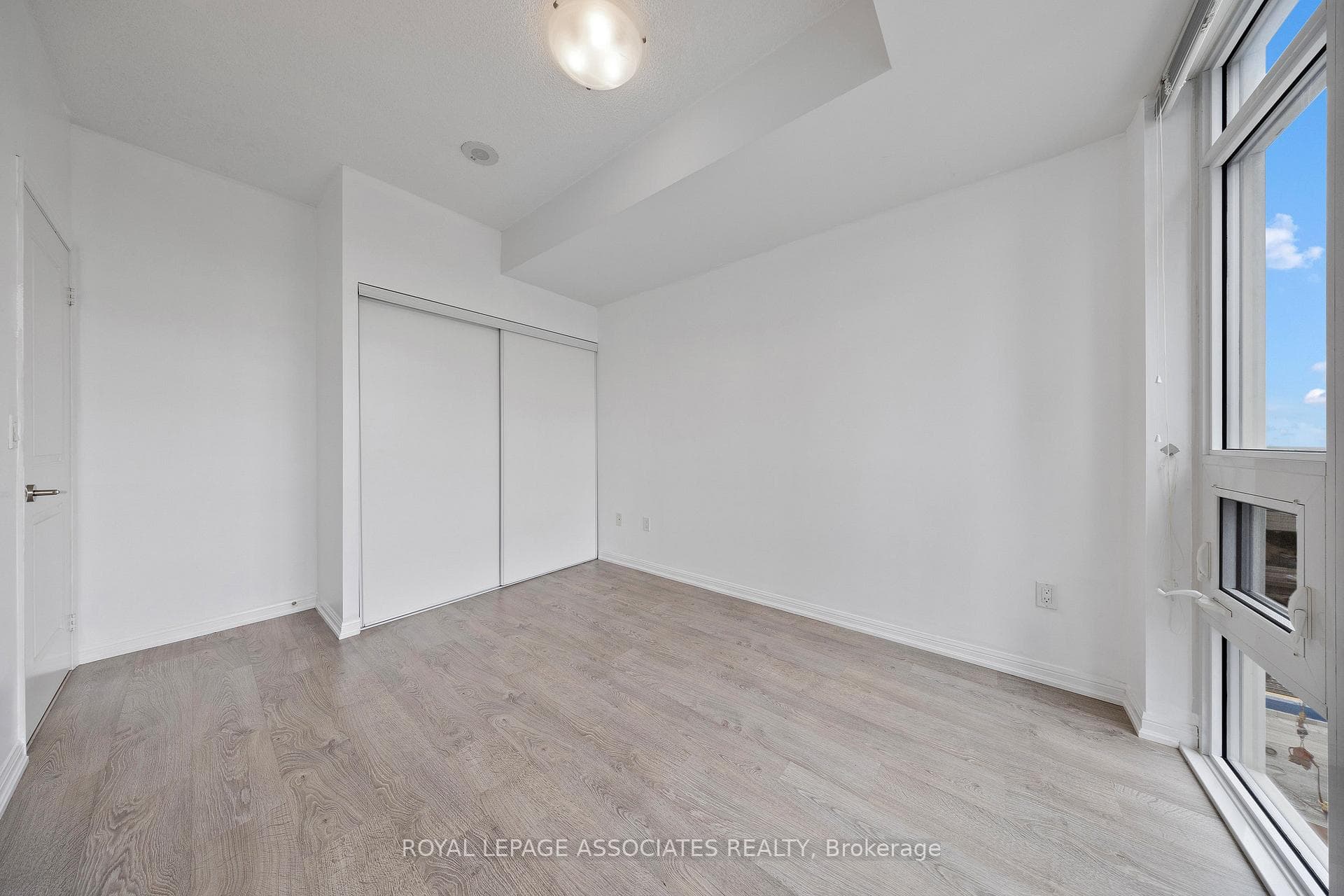 85 East Liberty Street Unit 1420 photo 29