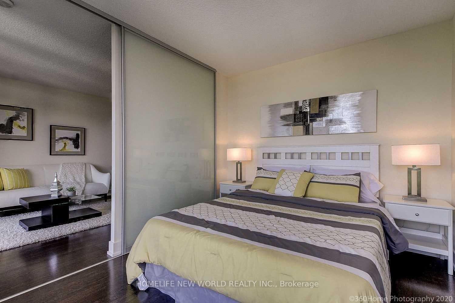 23 Sheppard Avenue Unit 1707 photo 14