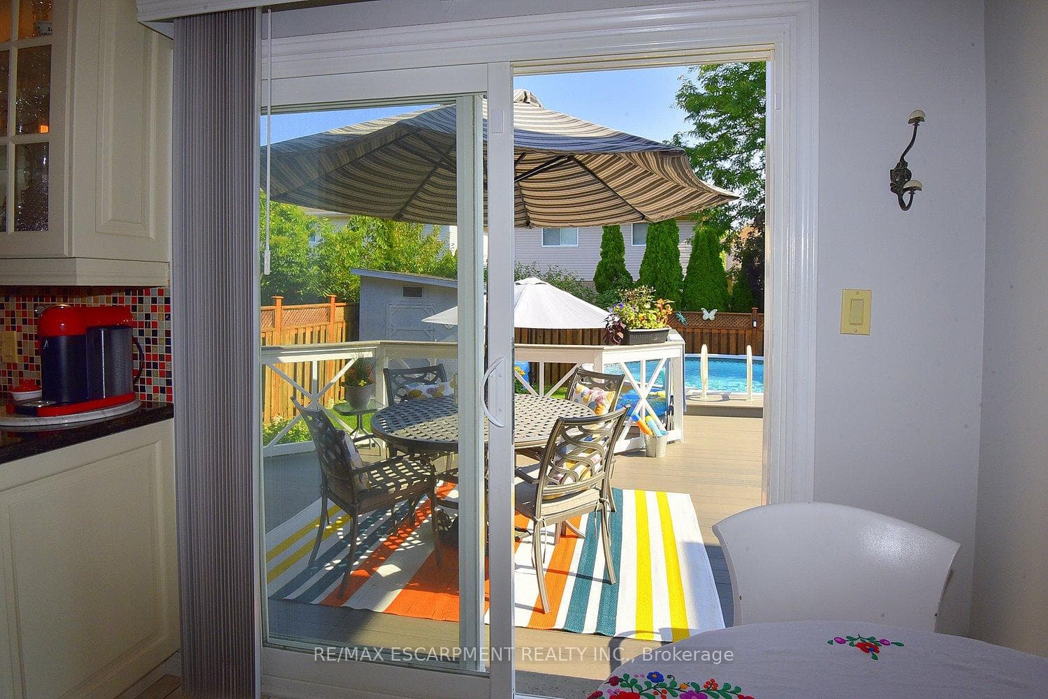 11 Jacqueline Boulevard photo 20