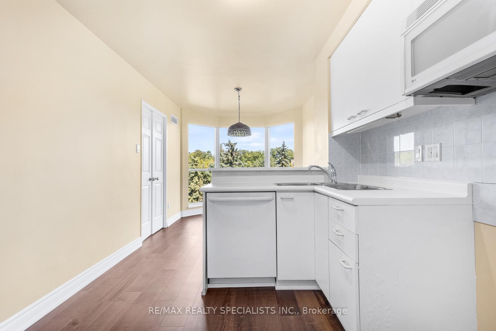 1700 The Collegeway N/A Unit 506 photo 15