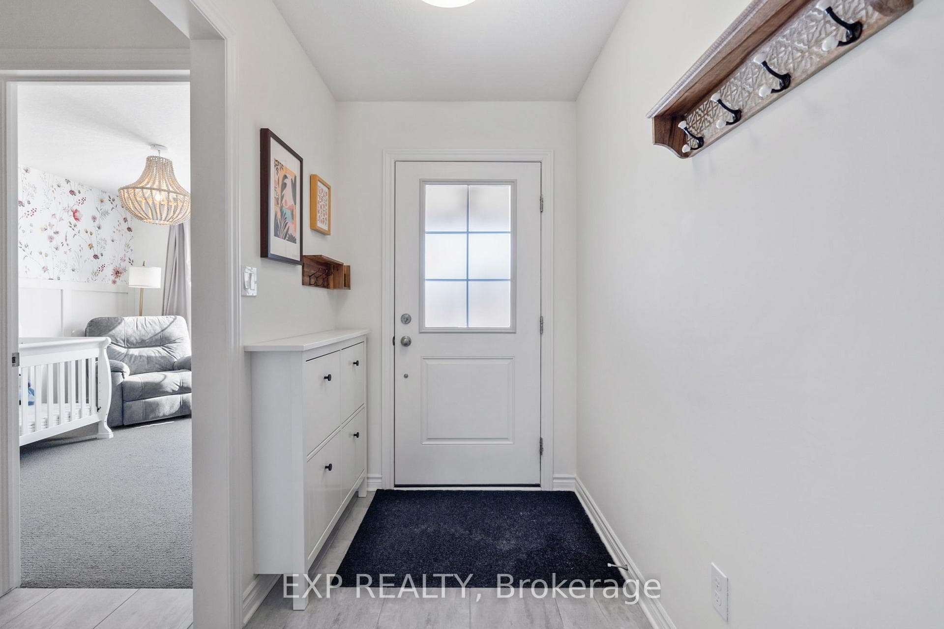 10 Ashberry Place photo 4