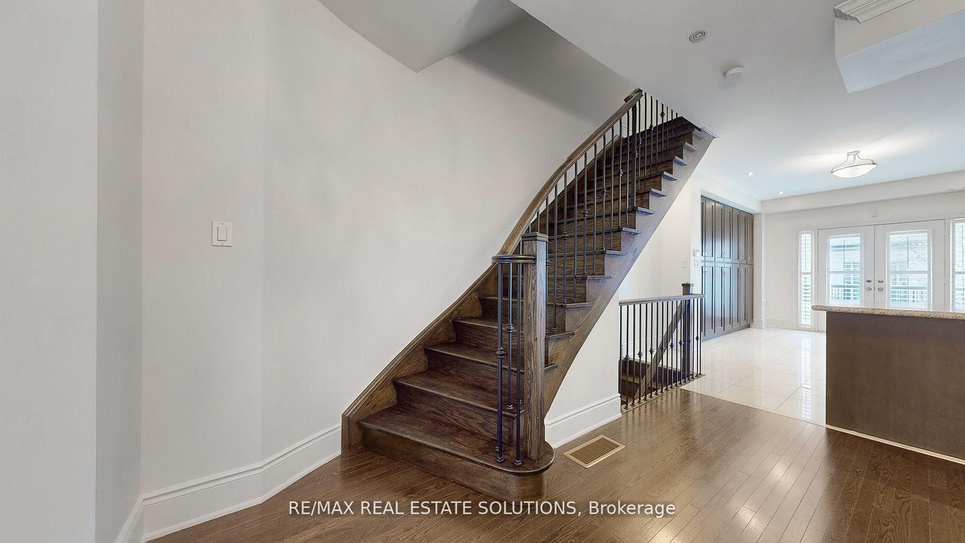 30 Mallingham Court photo 11