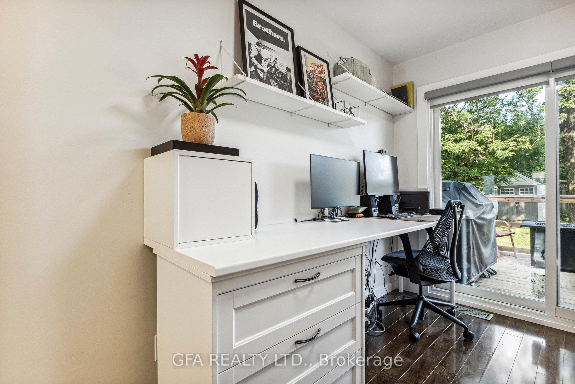 337 East 12th Street photo 15