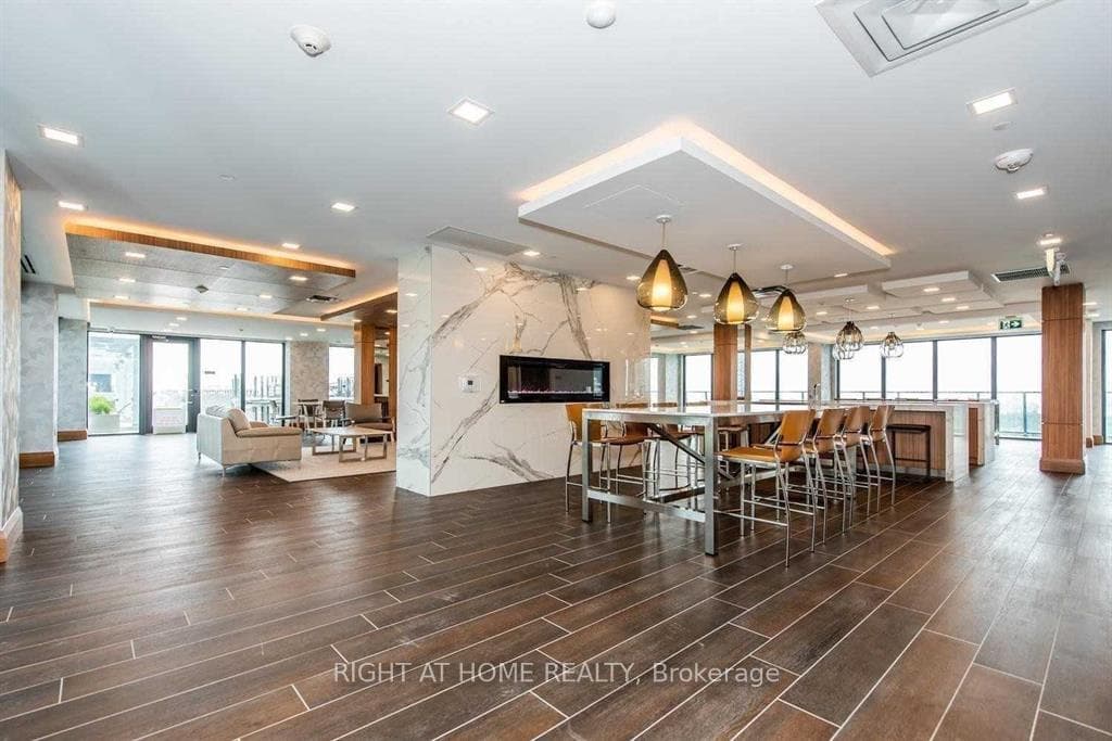 UPH Top Floor Party Room w Panoramic City Views