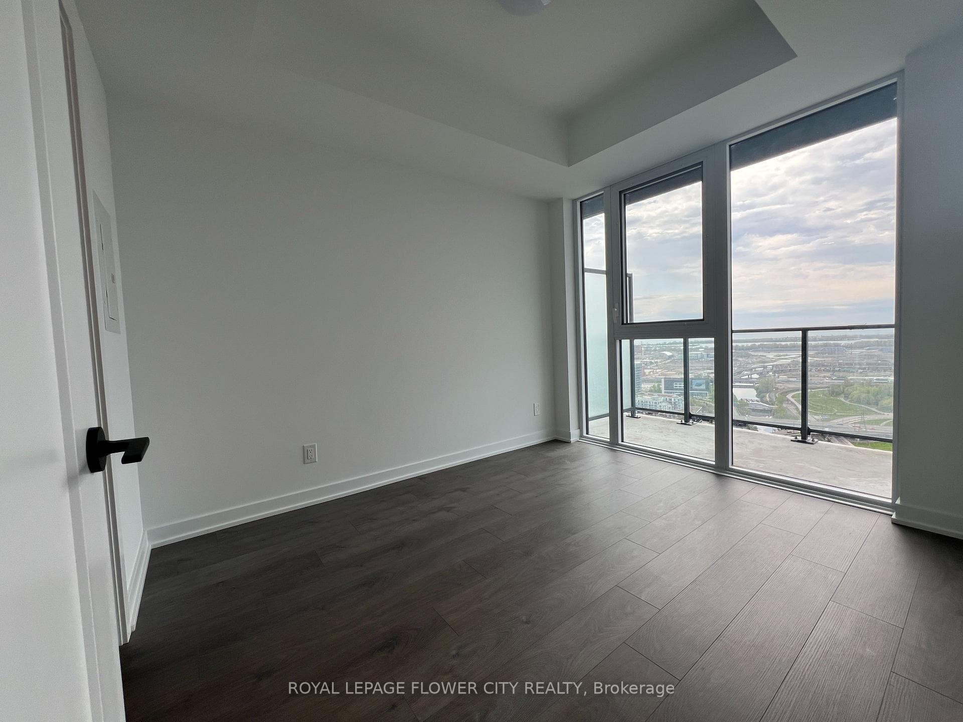 5 Defries Street Unit 3404 photo 16