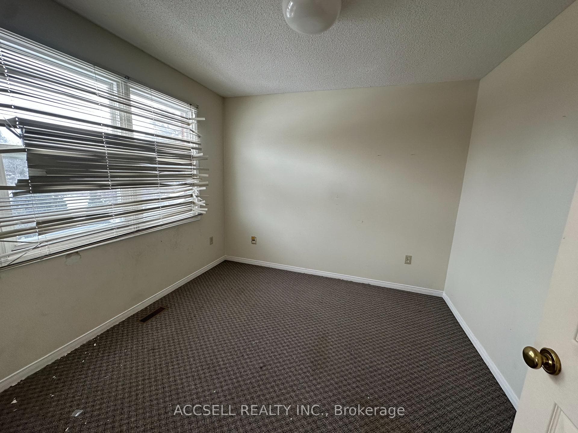 6255 Camgreen Circle photo 23