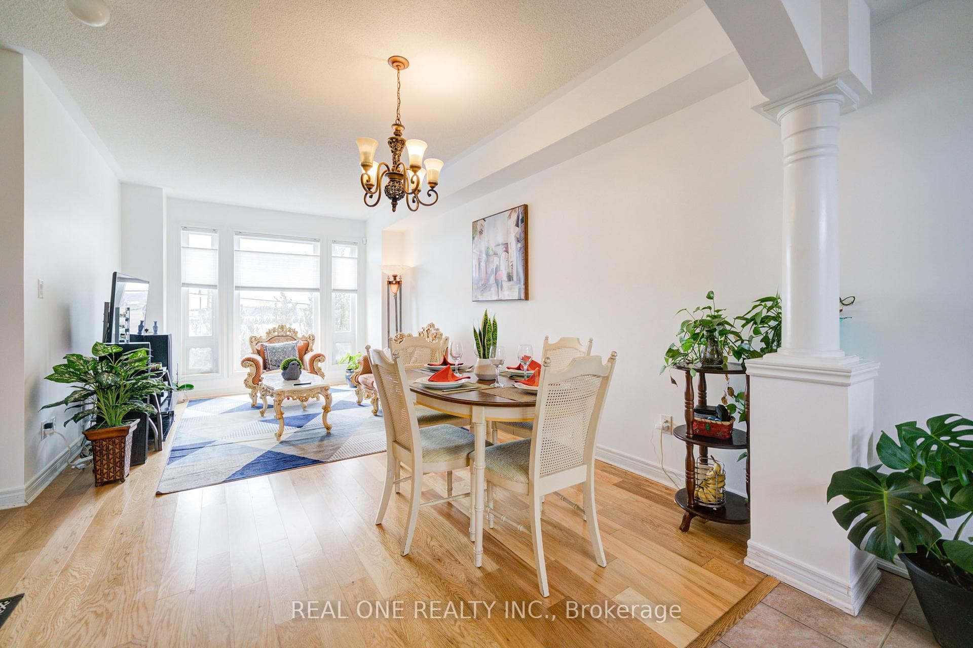 87 Zokol Drive photo 2