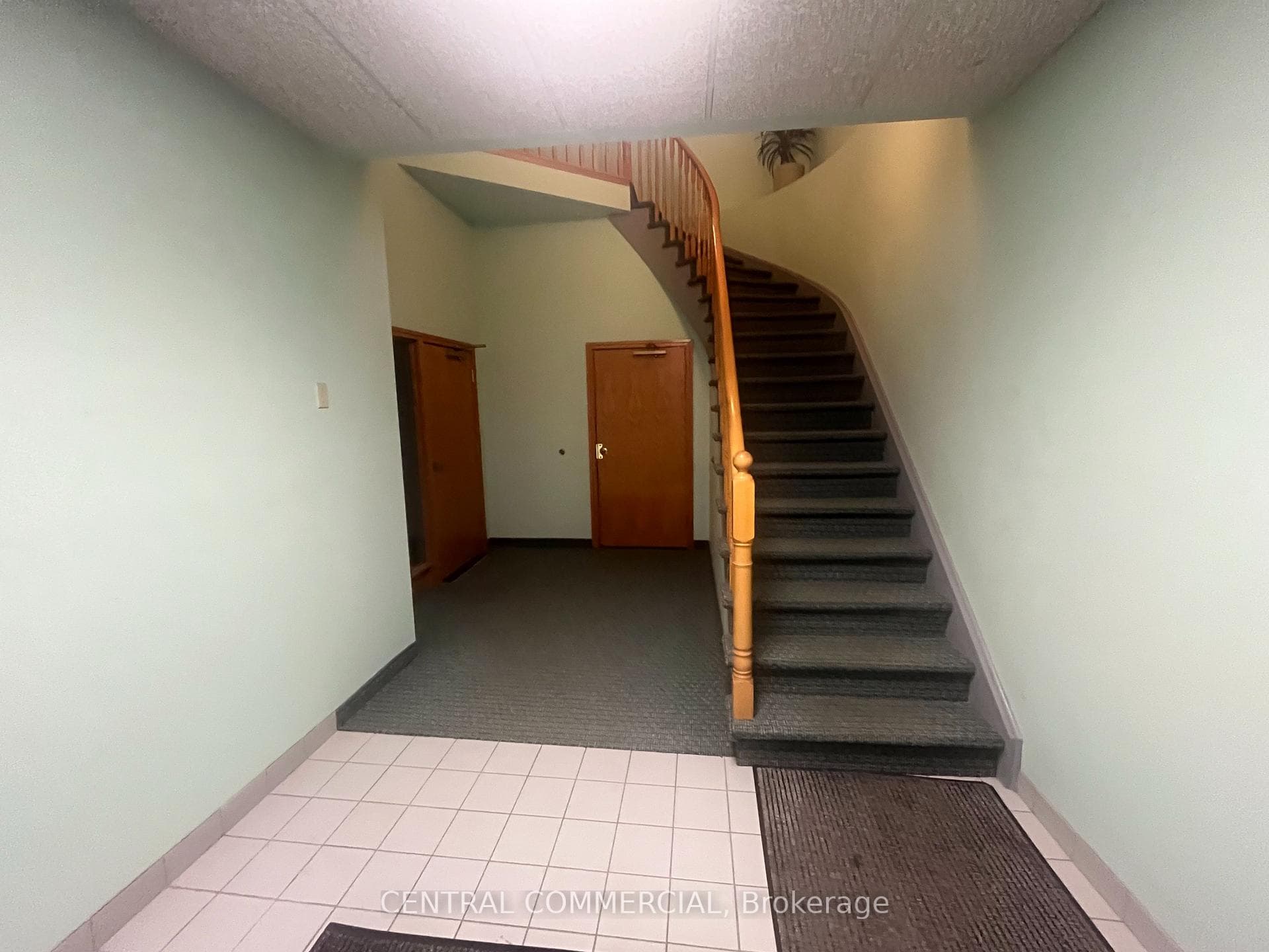 30 Wertheim Court Unit 14A photo 2