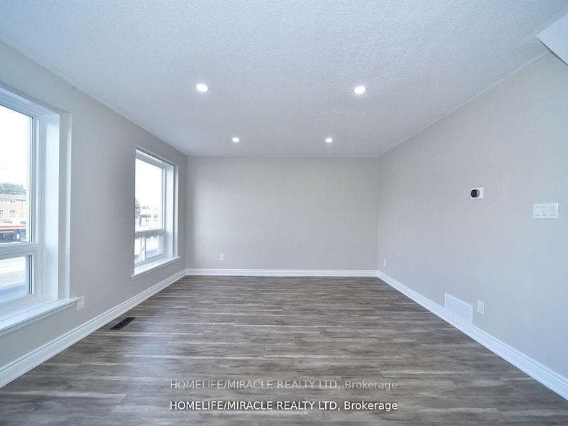 6429 Finch Avenue Unit 82 photo 23