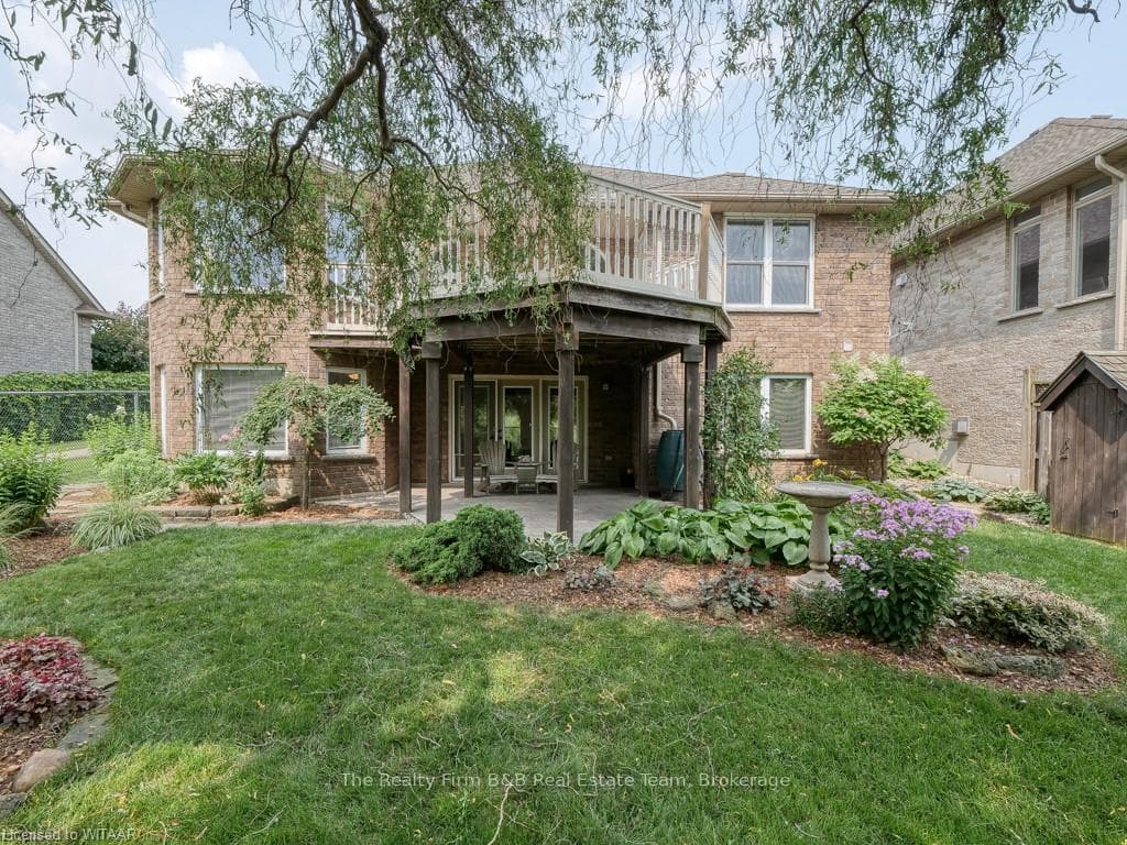 192 KINGFISHER Avenue photo 18
