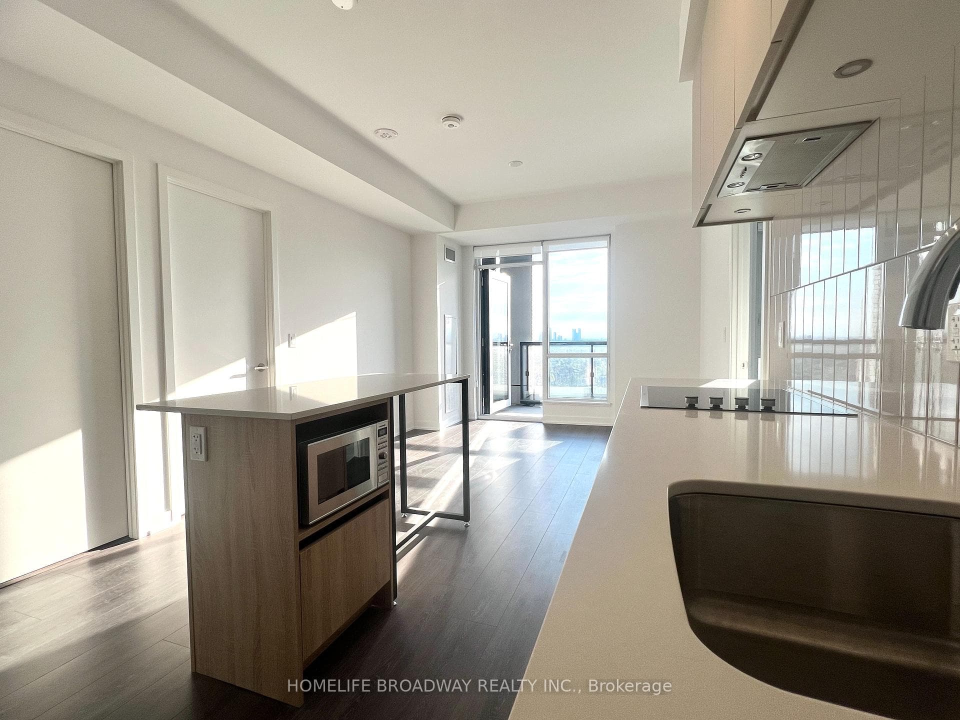 7950 Bathurst Street Unit 1702 photo 12