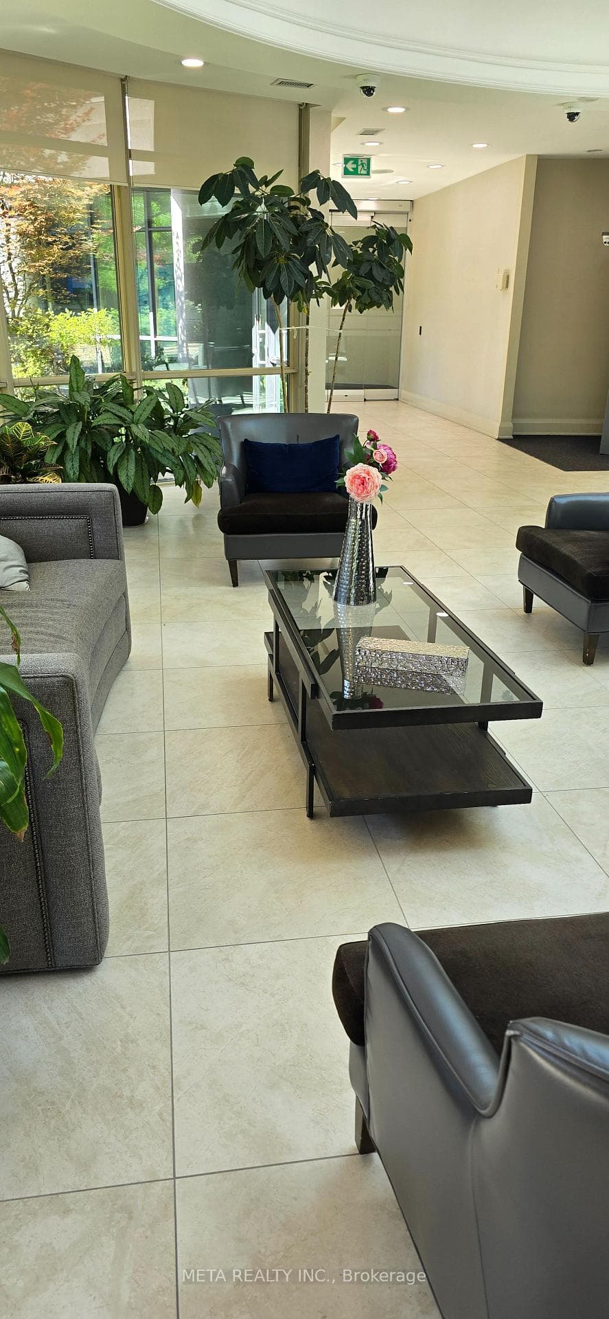 28 Harrison Garden Boulevard Unit 1008 photo 6
