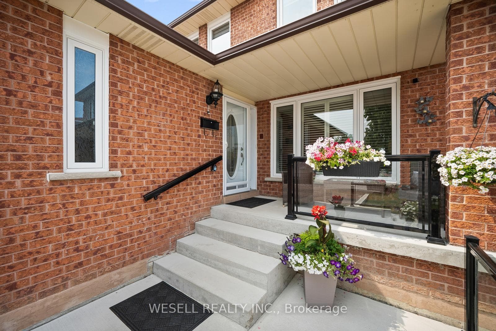 26 Janus Place photo 5