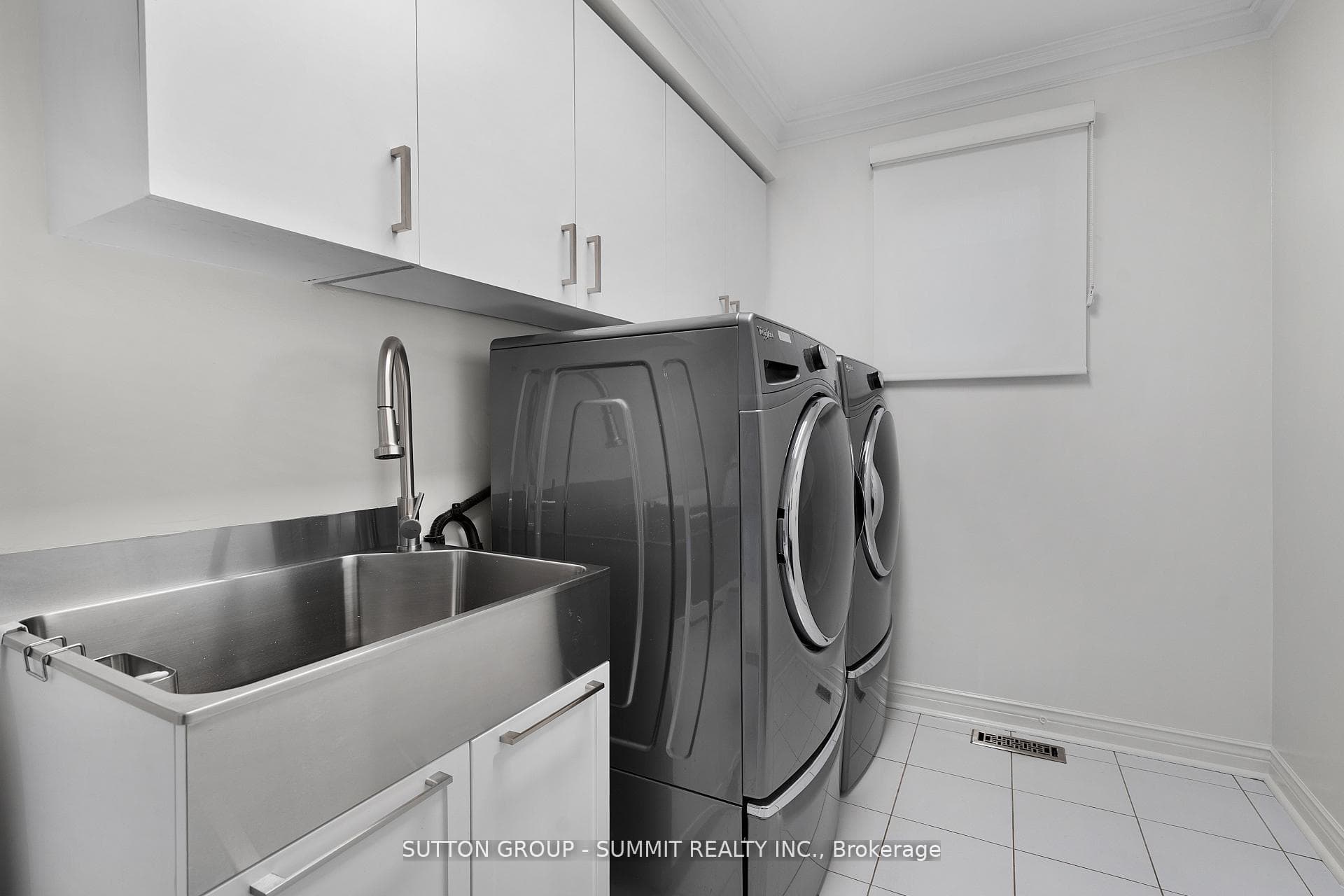 3353 Loyalist Drive photo 10